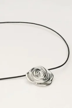 My Jewellery Collier Vintage En Cordon Noir Avec Rose Sale