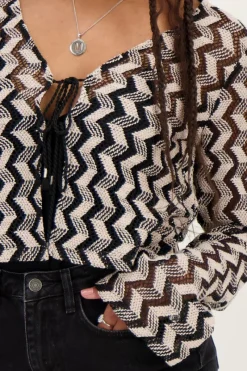 My Jewellery Gilet En Crochet Noir Et Beige Discount