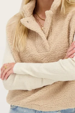 My Jewellery Pull Sans Manches Beige En Teddy Discount