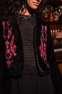 My Jewellery Veste En Velours Noir Avec Broderie Rose Best