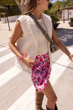 My Jewellery Veste Sans Manches Blanche Avec Jacquard En Zigzag Discount